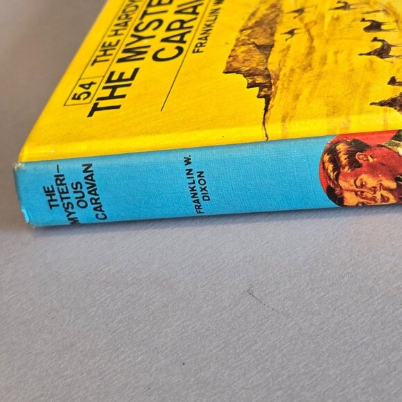 The Hardy Boys The Mysterious Caravan Franklin W Dixon 1975 Hardcover Book - Picture 4 of 15